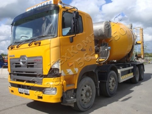 Автобетоносмеситель HINO-700